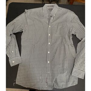Long sleeve Eddie Bauer Green and Brown plaid men’s shirt